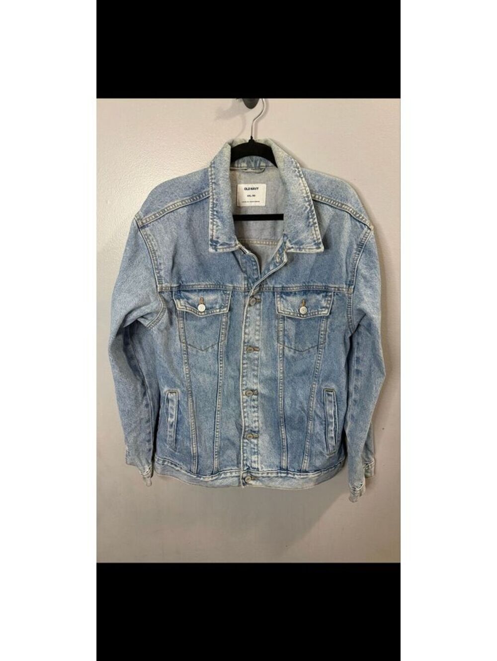 84. Large light-was Jean jacket PTP 20